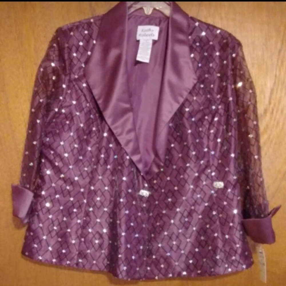 👀Women Wine/Purple Diamond Accent Bling Blazer Size 8.NWT